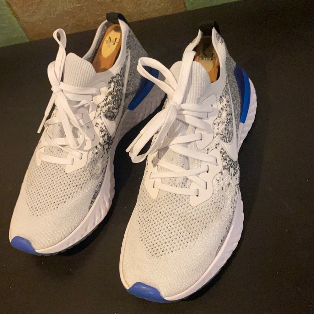 Nike Epic React Flyknit 2